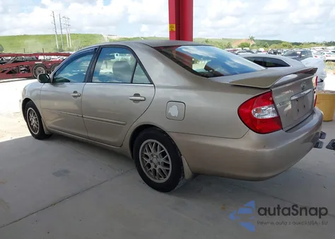 2004 Toyota Camry Le/Xle/Se from USA, damaged, VIN 4T1BE32K94U852822